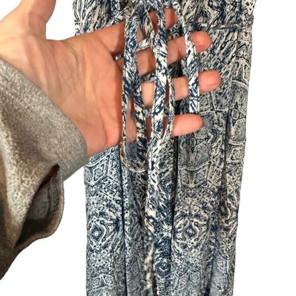 Love Stitch Blue & White Print Strappy Comfortable Long Maxi Dress Women Sz M - Picture 5 of 14